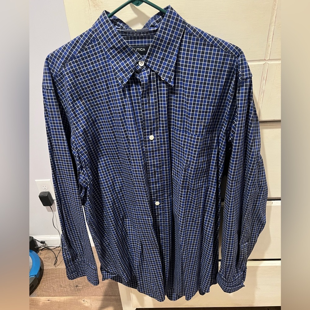 Men’s Nautica Dress Shirt